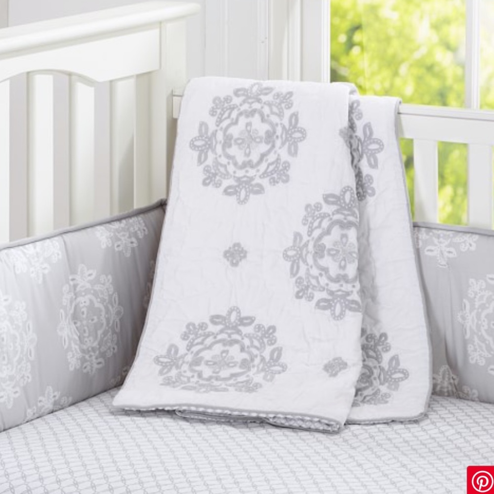 Pottery barn Genevieve quilt